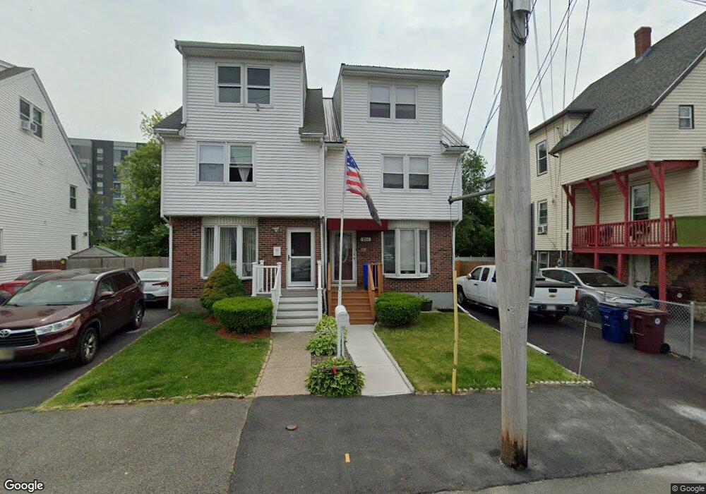 31A Standish Rd unit A, Revere, MA 02151 - photo 1