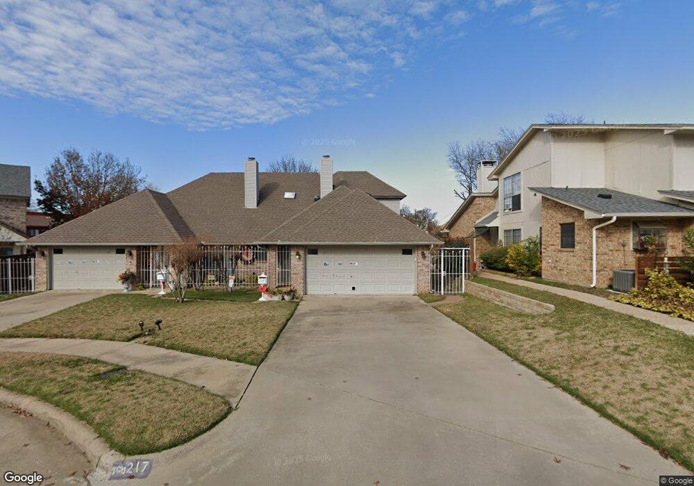 217 Wayside Ct, Bedford, TX 76021 - photo 1