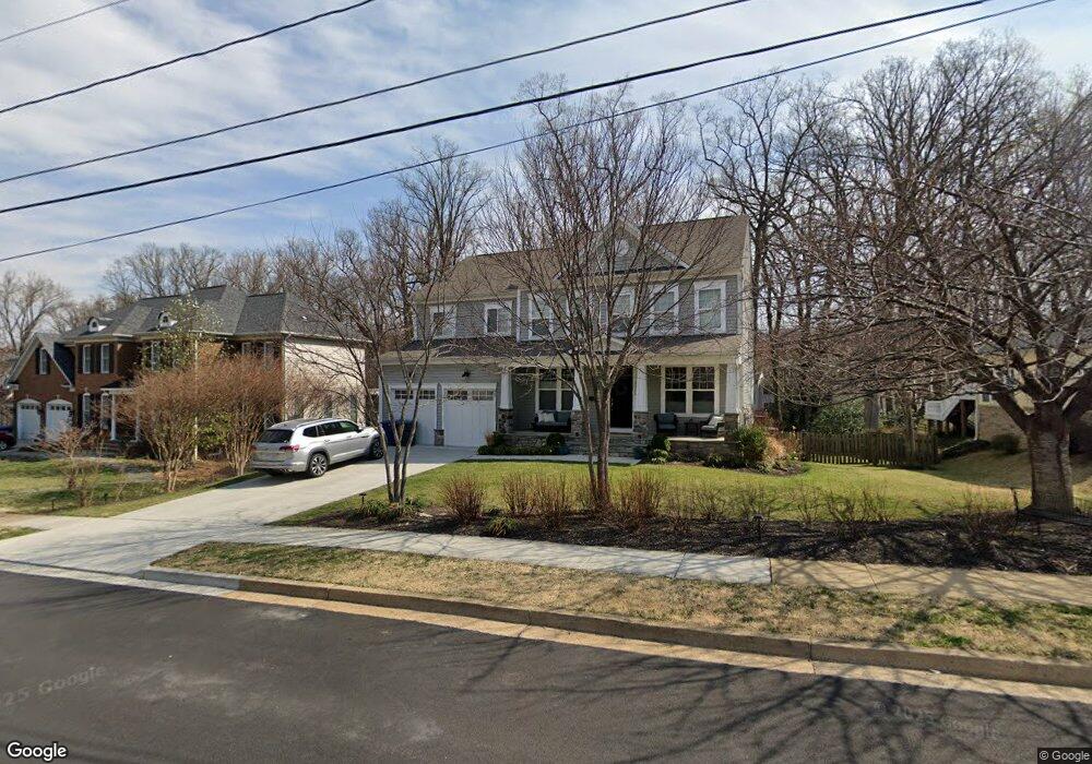 2049 Haycock Rd, Falls Church, VA 22043 - photo 1