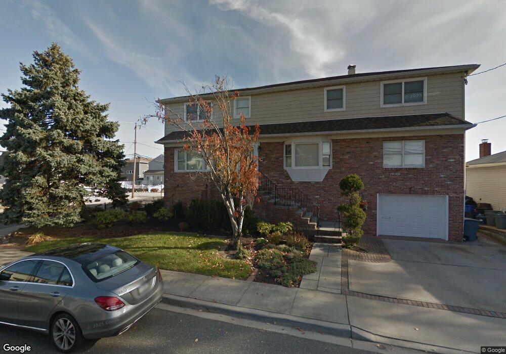 115 Garfield St, Freeport, NY 11520 - photo 1