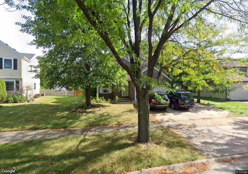 1620 Carnegie Ct, Naperville, IL 60565 - photo 1