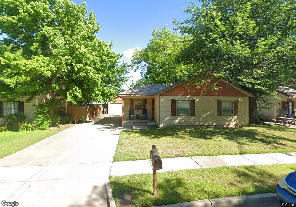 828 Featherston St, Cleburne, TX 76033 - photo 1