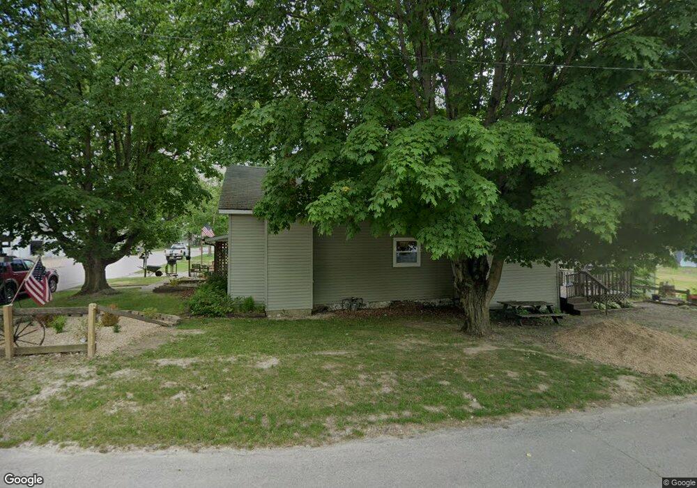 225 W 4th St, Warren, IN 46792 - photo 1