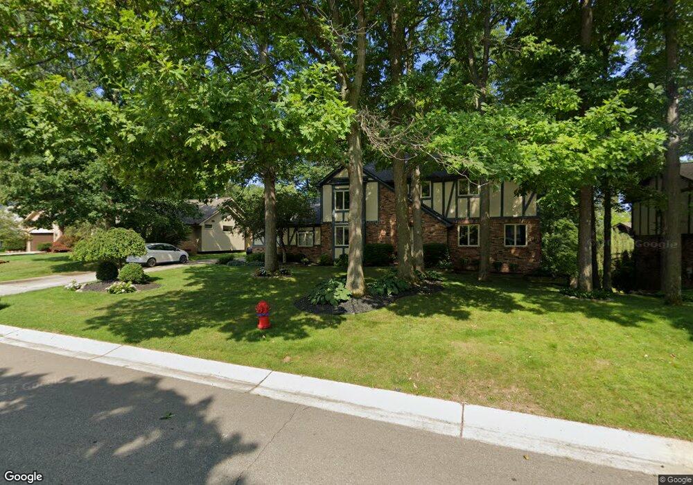 5066 Shenandoah Ct, West Bloomfield, MI 48323 - photo 1