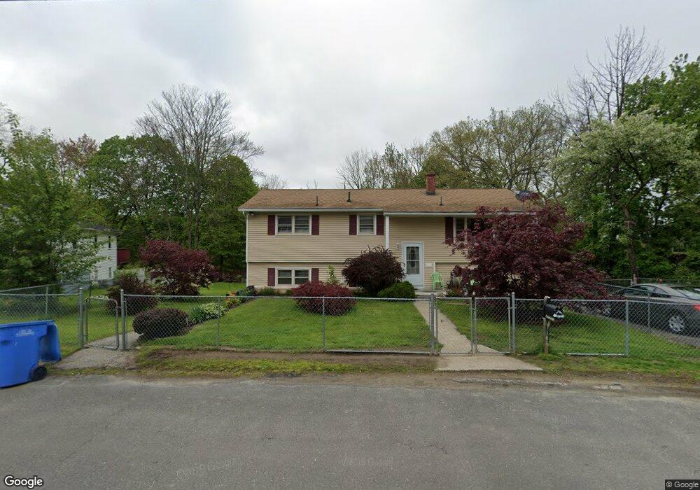 146 Newport Dr, Waterbury, CT 06705 - photo 1