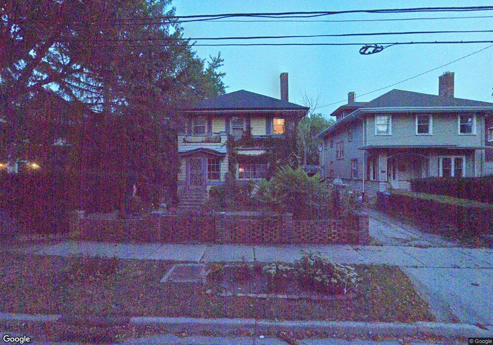 717 N Sheridan Rd, Waukegan, IL 60085 - photo 1