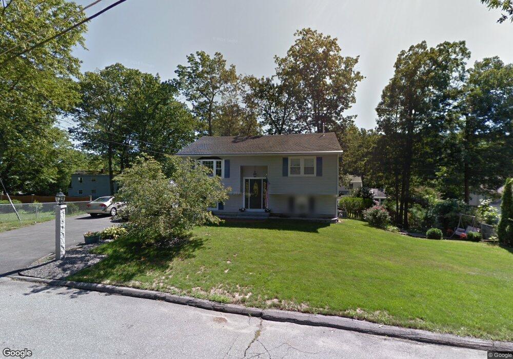 127 Westwood Dr, Nashua, NH 03062 - photo 1