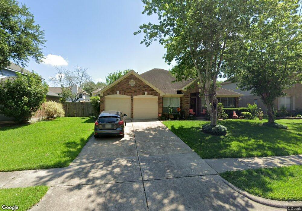 16111 Leigh Canyon Dr, Friendswood, TX 77546 - photo 1