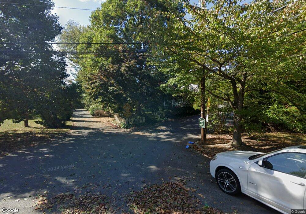 413 Windsor Ave, Wayne, PA 19087 - photo 1