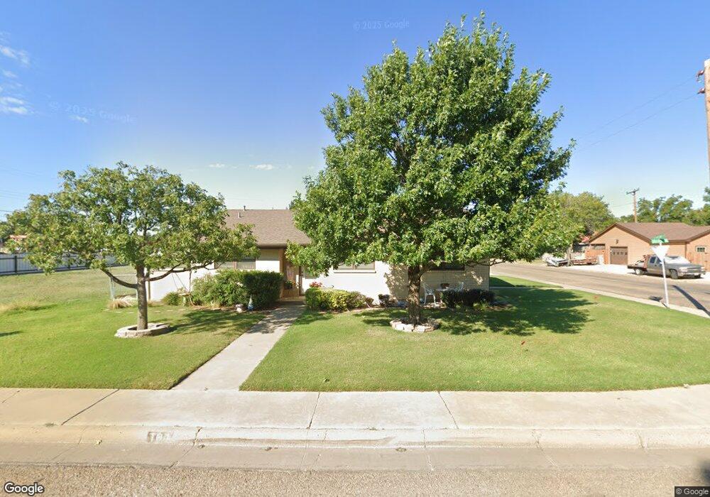 101 Chelsea Ave, Dumas, TX 79029 - photo 1