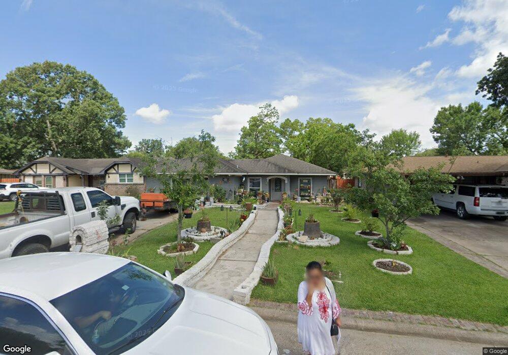 6430 Silver Chalice Dr, Houston, TX 77088 - photo 1