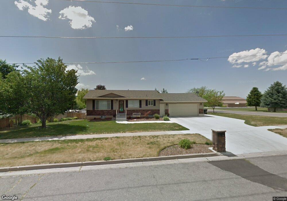 385 N 100 W, Smithfield, UT 84335 - photo 1
