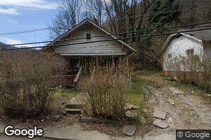 112 Broadway St, Mullens, WV 25882