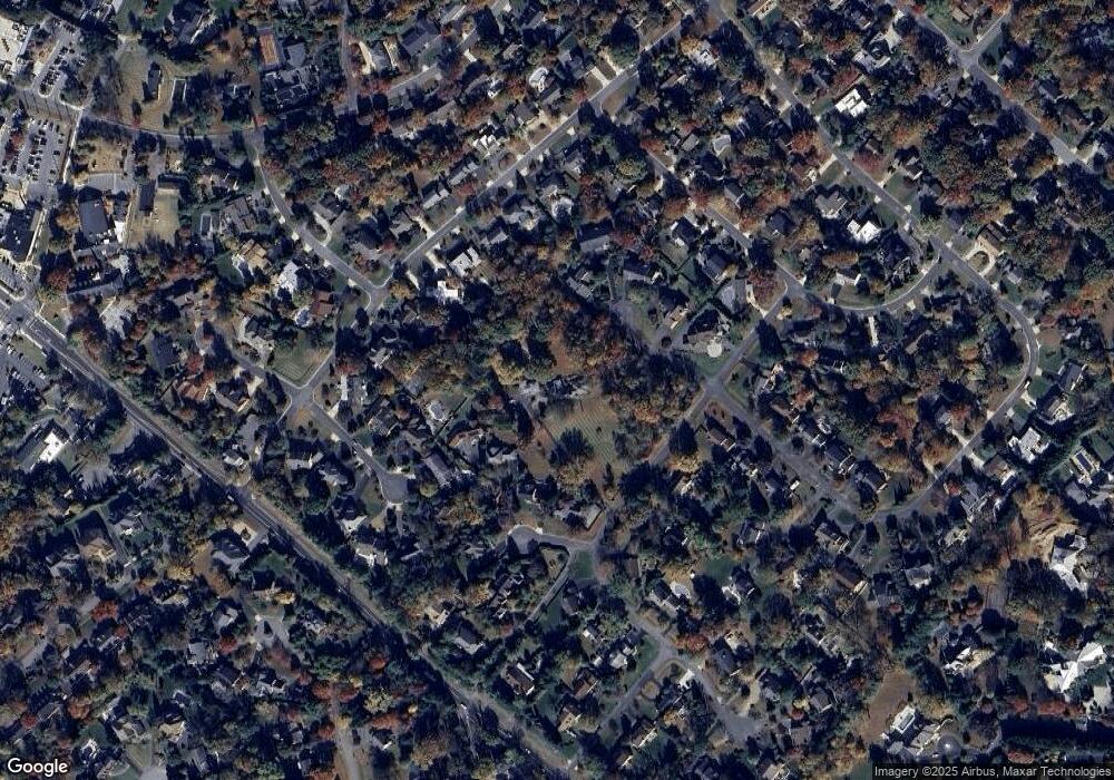 9800 Sotweed Dr, Potomac, MD 20854 - photo 1