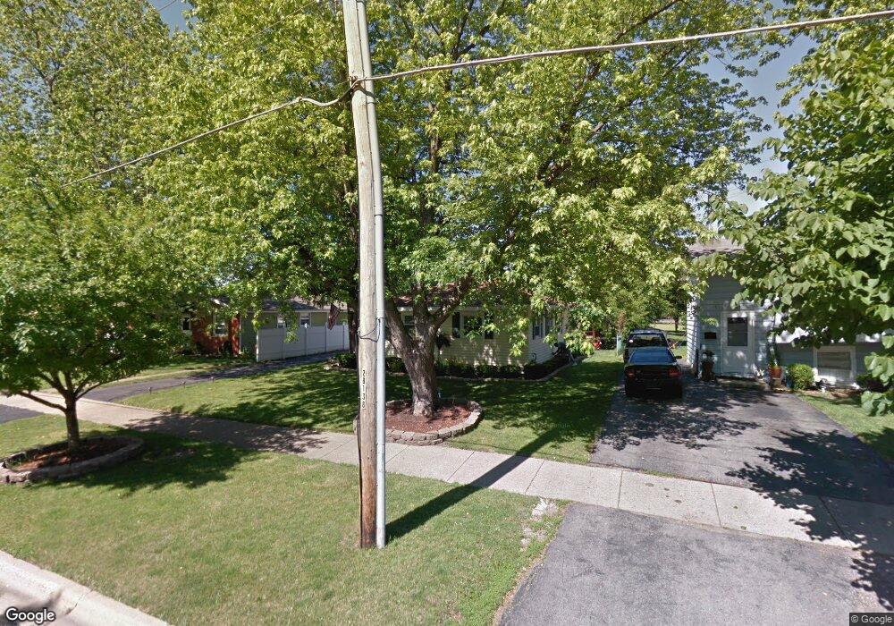 4401 Weber Dr, Rolling Meadows, IL 60008 - photo 1