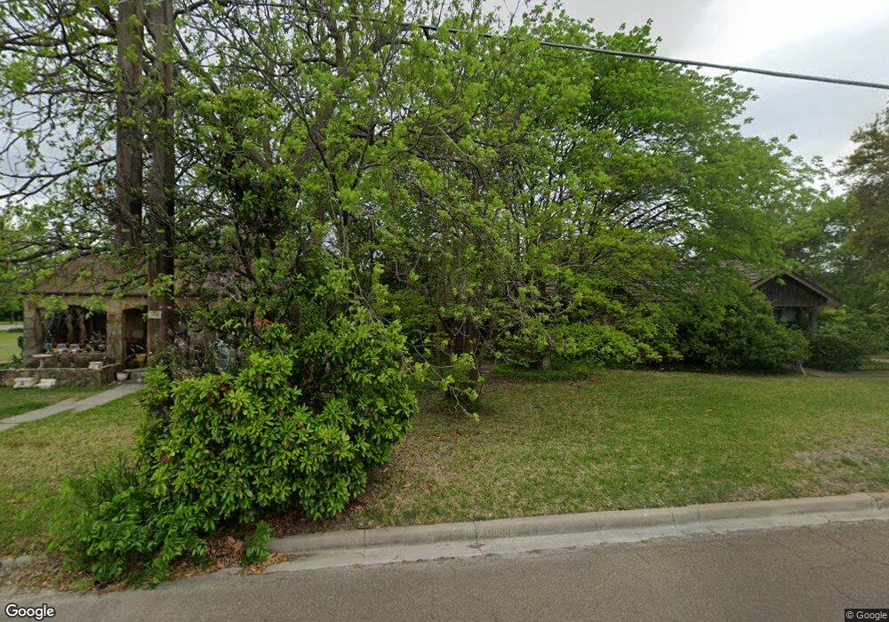 152 S Cowan St, Decatur, TX 76234 - photo 1