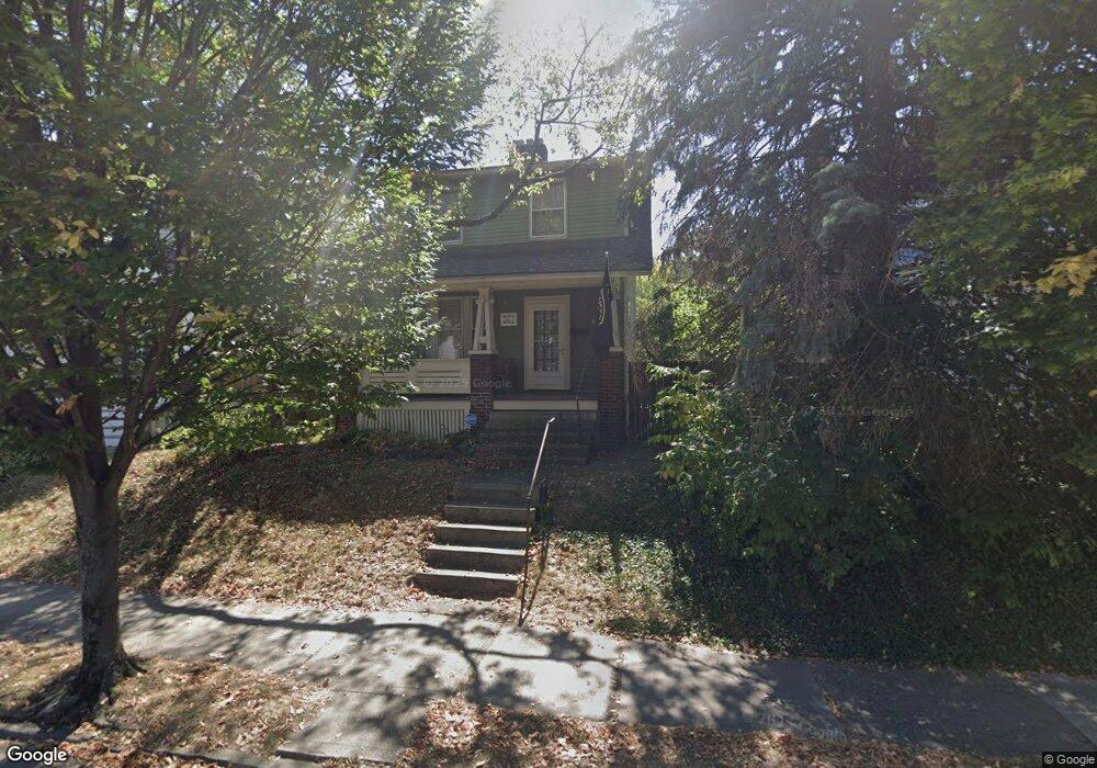 261 E Welch Ave, Columbus, OH 43207 - photo 1