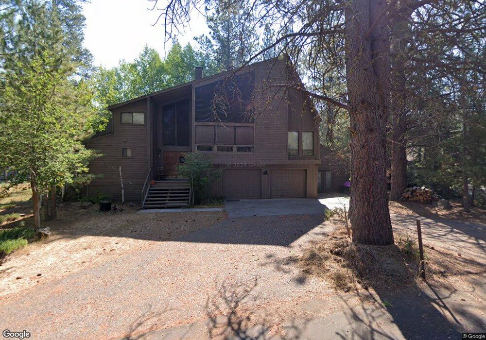 17919 Irish Mountain Ln, Bend, OR 97707 - photo 1