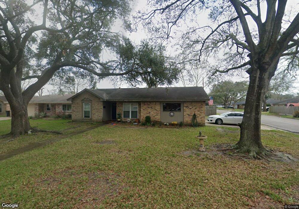 1205 Elm St, Alvin, TX 77511 - photo 1