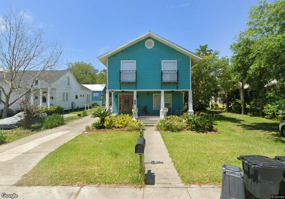 408 Hancock St, Bay Saint Louis, MS 39520 - photo 1