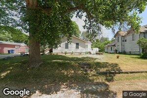 112 S Olive St, Toulon, IL 61483