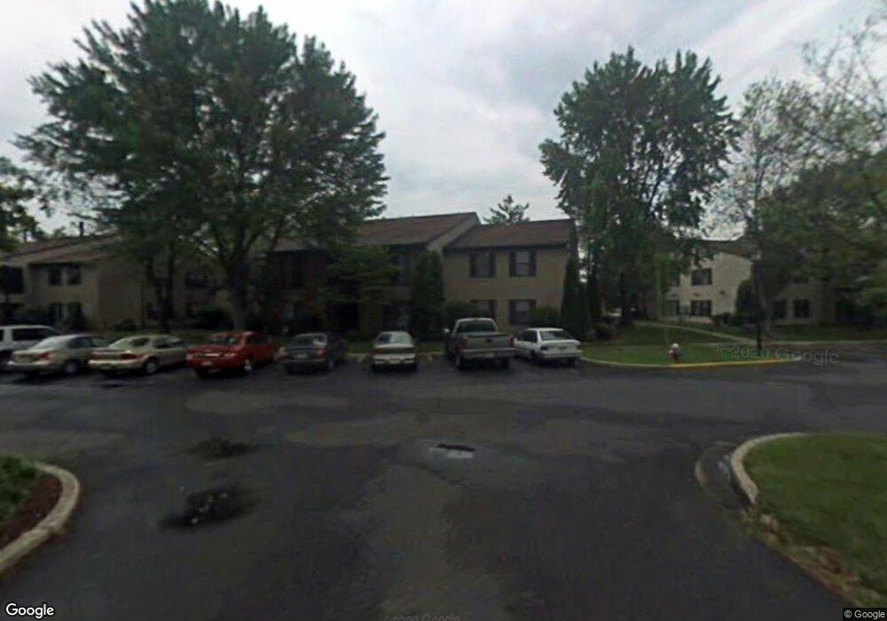 135 Birchfield Ct, Mount Laurel, NJ 08054 - photo 1