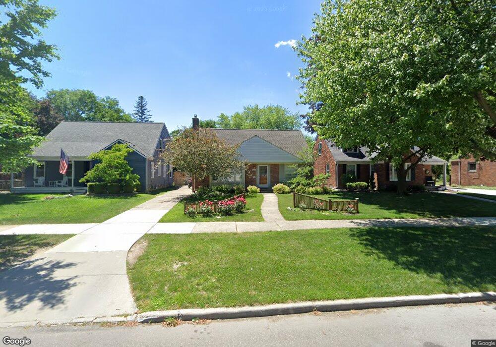 859 Rivard Blvd, Grosse Pointe, MI 48230 - photo 1