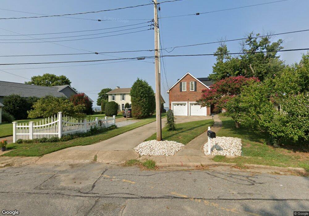 8475 Meadow Ln, Pasadena, MD 21122 - photo 1