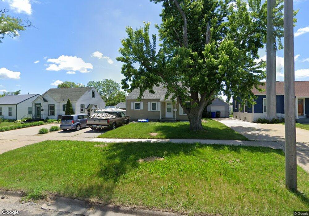 1819 Williams Blvd SW, Cedar Rapids, IA 52404 - photo 1