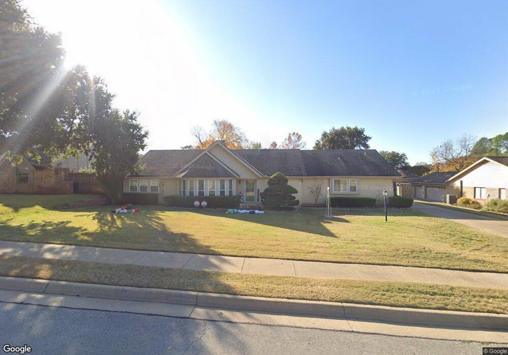 1716 Wimbleton Dr, Bedford, TX 76021 - photo 1