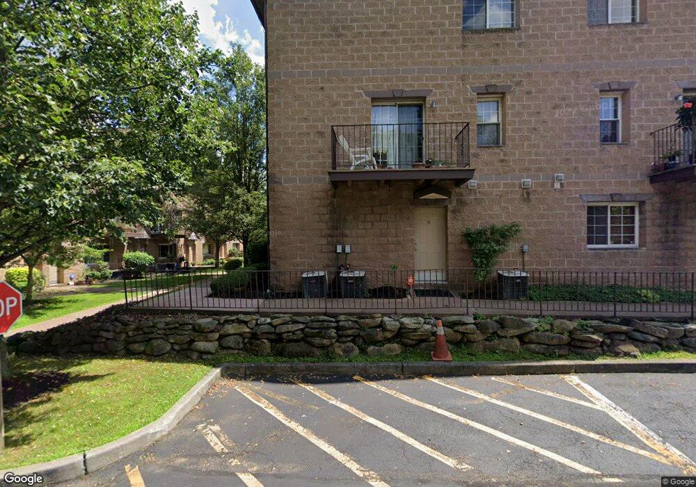 30 Klint Ct unit 30, Nanuet, NY 10954 - photo 1