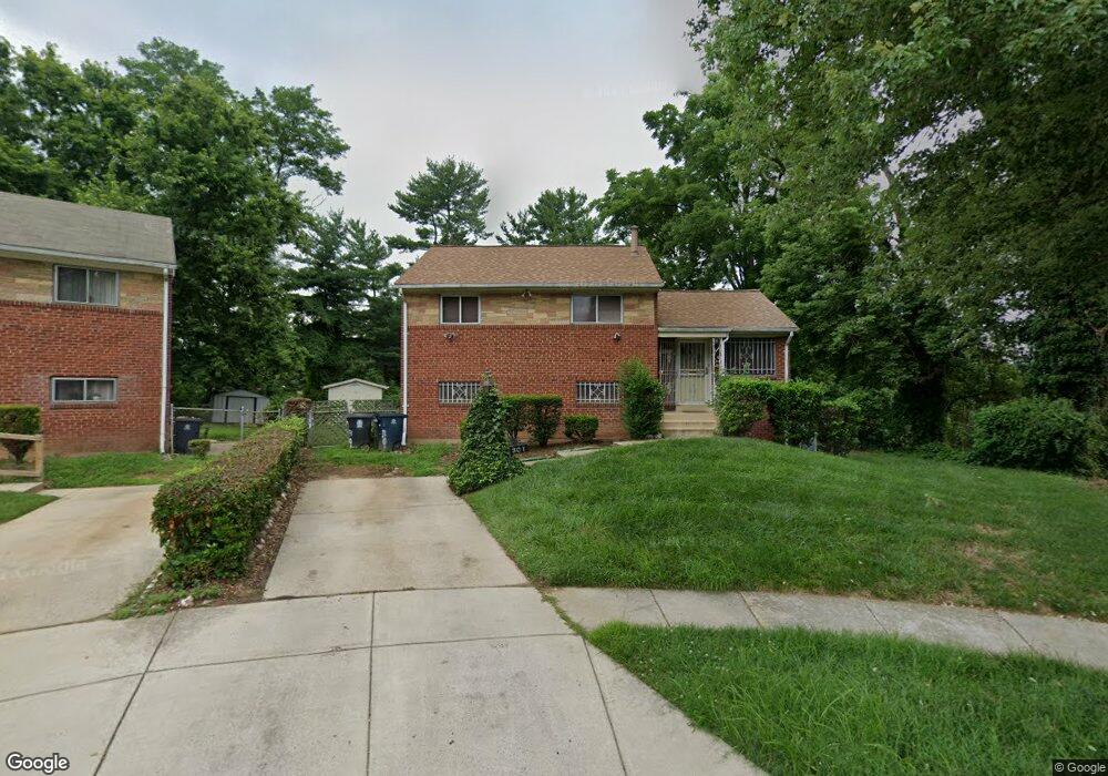 301 Milfan Dr, Capitol Heights, MD 20743 - photo 1