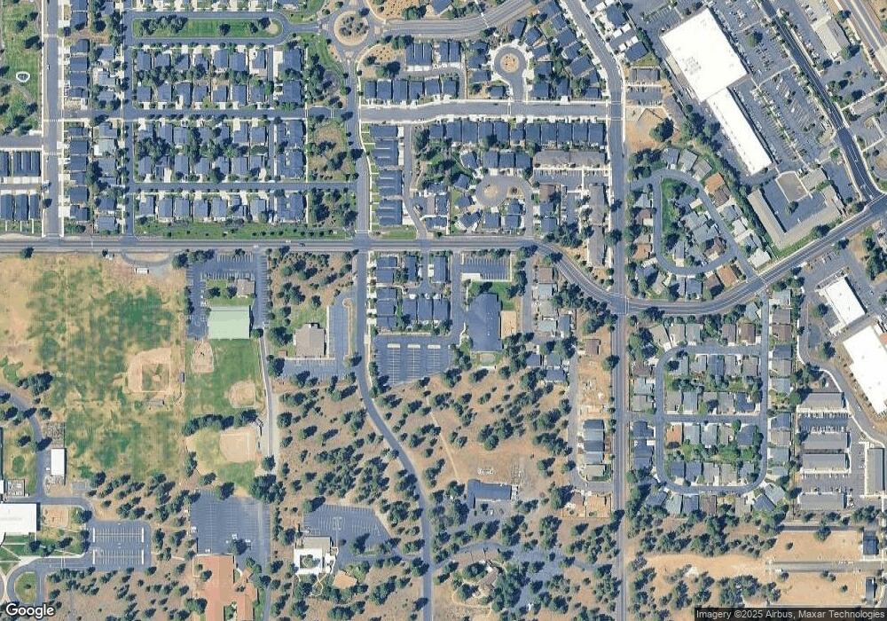 1255 W McKinney Butte Rd unit E, Sisters, OR 97759 - photo 1