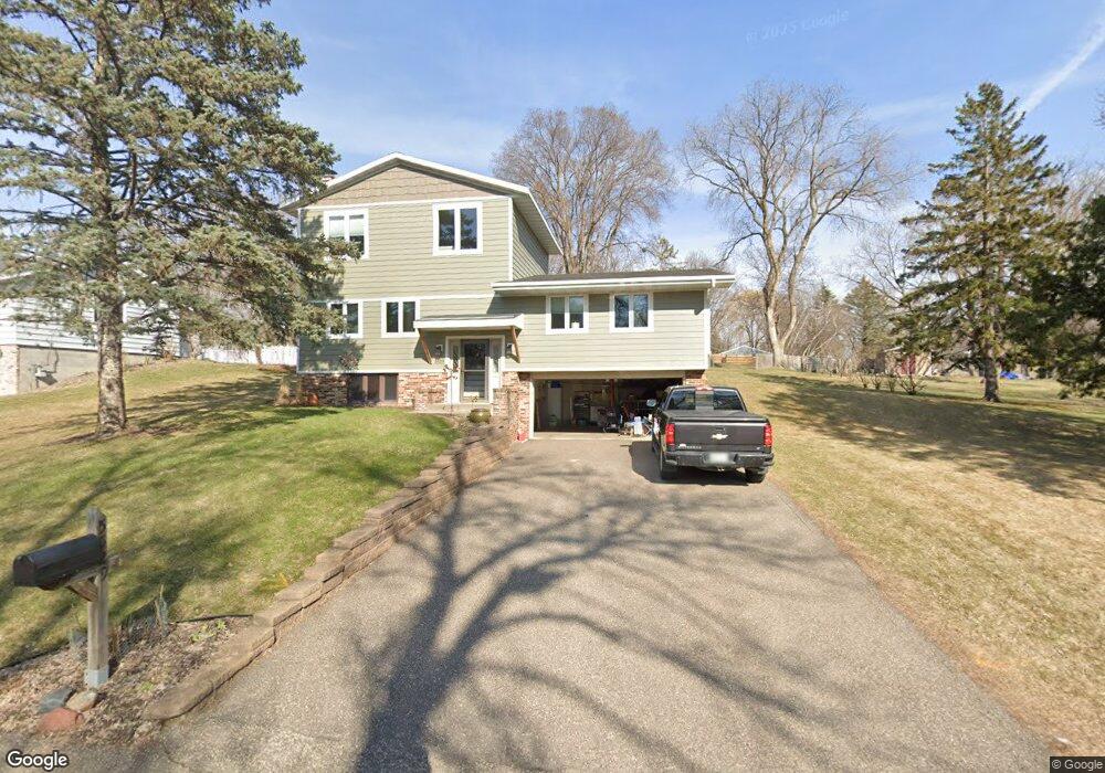 5529 Dell Ln, Minnetonka, MN 55345 - photo 1