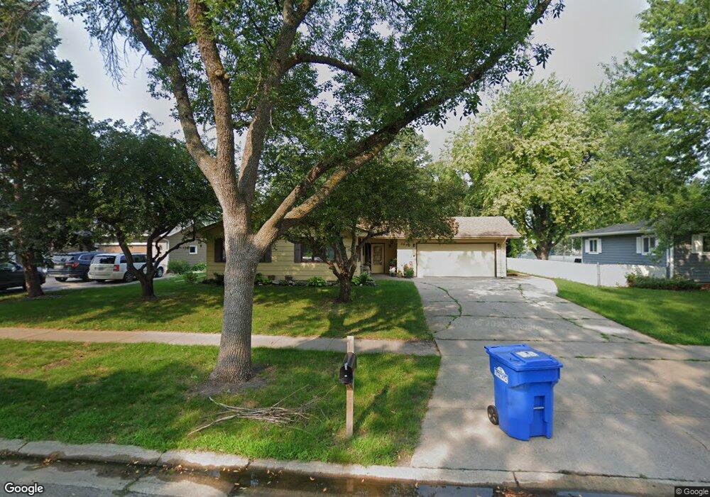 2856 Longfellow Rd N, Fargo, ND 58102 - photo 1