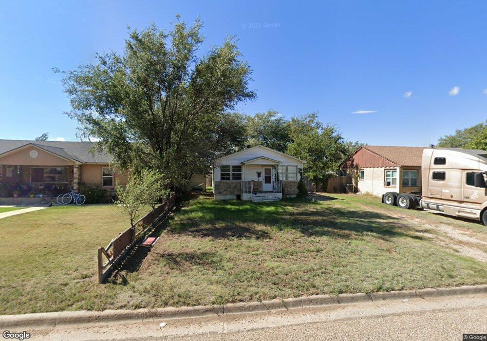 223 N Porter Ave, Dumas, TX 79029 - photo 1