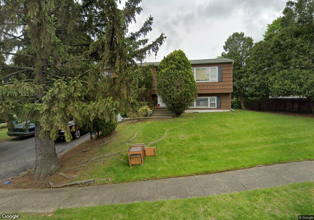 8 Trimble St, Garnerville, NY 10923 - photo 1