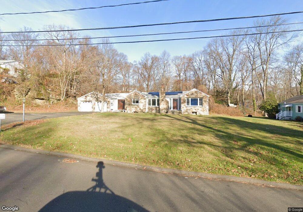 27 Orlando Rd, Norwalk, CT 06854 - photo 1