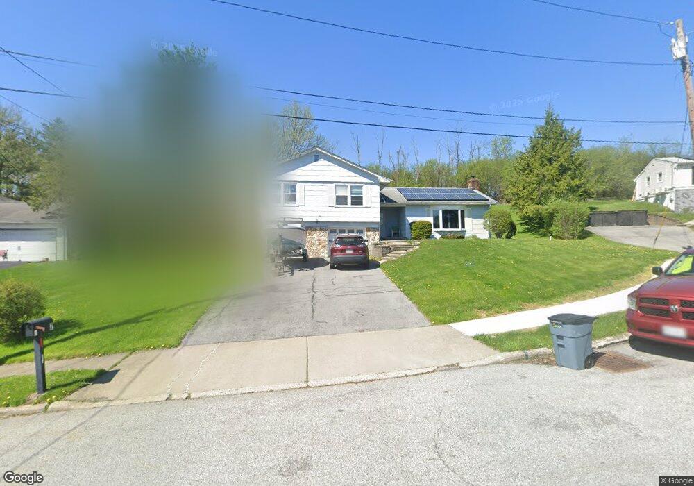 7 Neptune Ct, Monroe, NY 10950 - photo 1