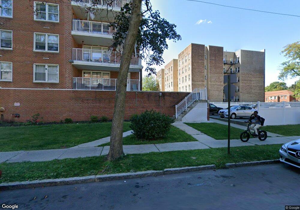 750 N Broad St unit 3BR/2BTHS, Elizabeth, NJ 07208 - photo 1