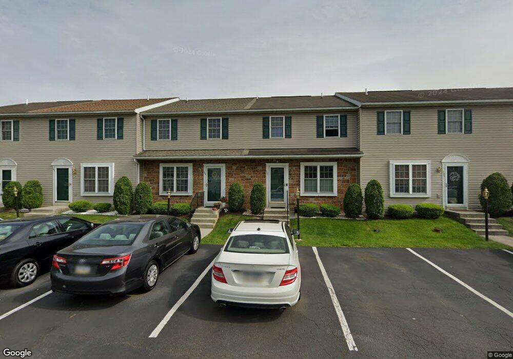 107 Kendal Ct, Sinking Spring, PA 19608 - photo 1