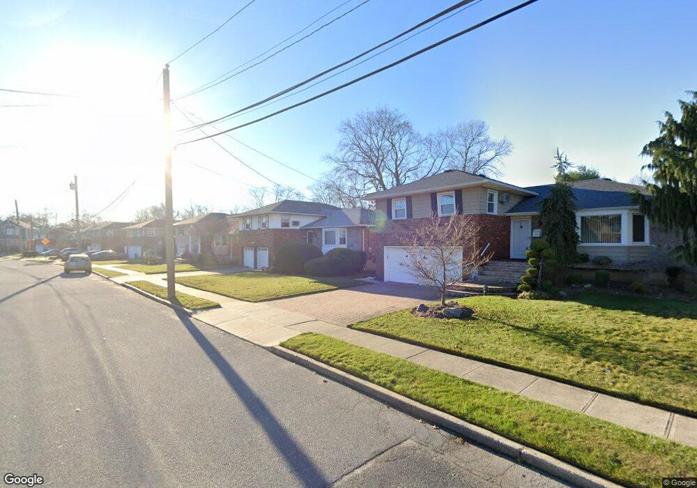 956 Mark Dr, North Bellmore, NY 11710 - photo 1