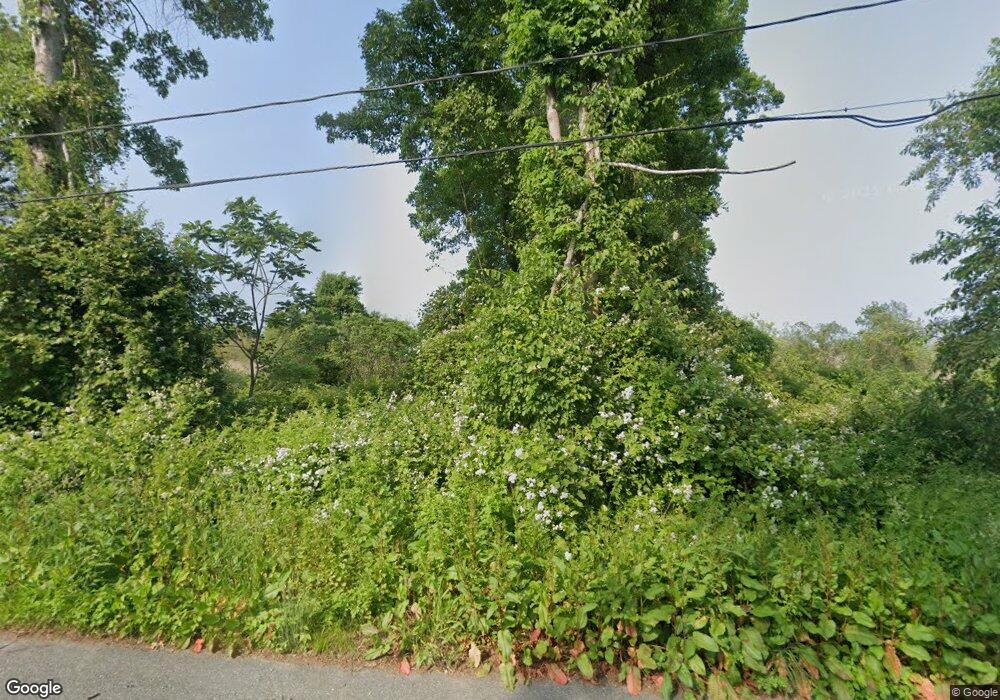 9 Marsh Pond Rd, Sagamore Beach, MA 2562 - photo 1