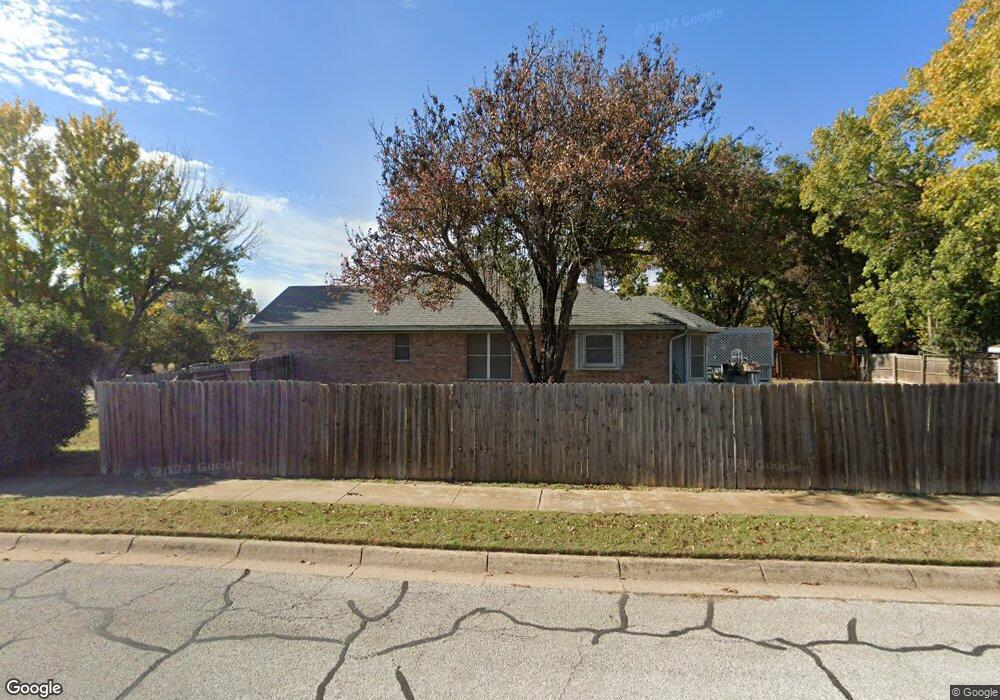 8309 Cardinal Ln, North Richland Hills, TX 76182 - photo 1