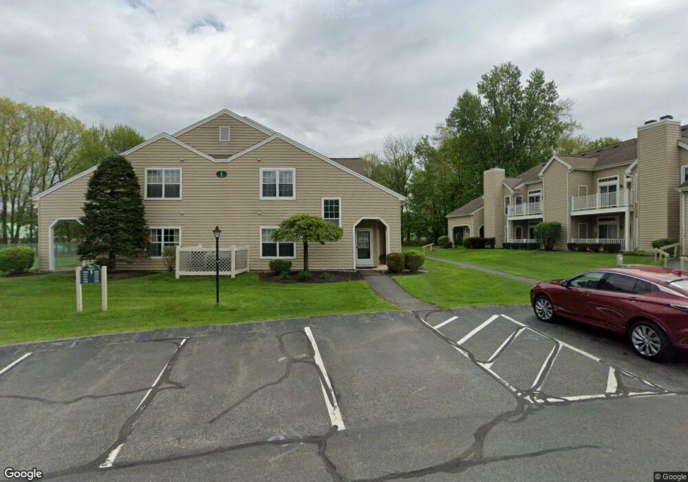 113 Hampton Place Blvd, Troy, NY 12180 - photo 1