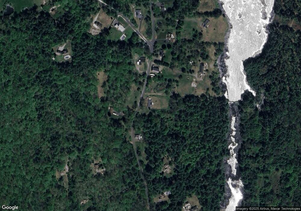 131 Greenwich Plns Rd, Ware, MA 01082 - photo 1