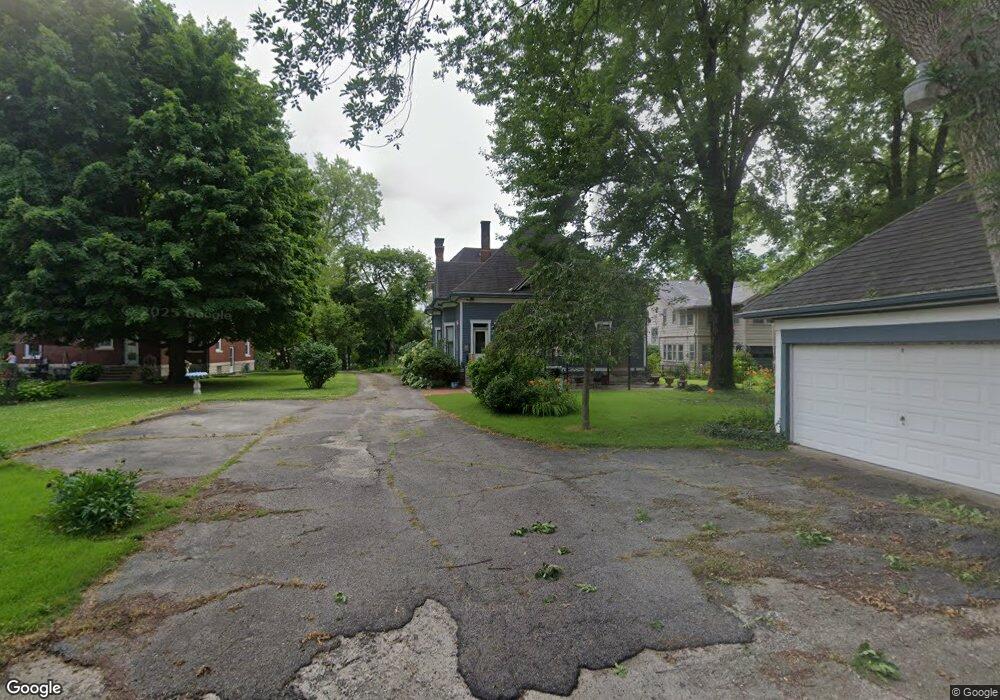 404 E Mccullough Blvd, Muncie, IN 47303 - photo 1