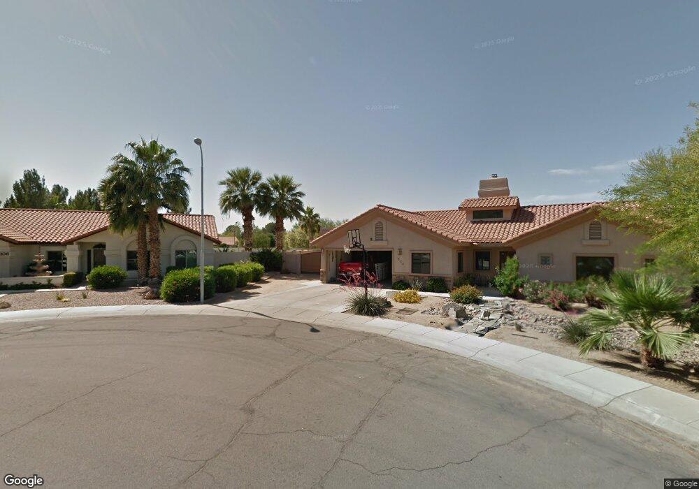 904 E Secretariat Dr, Tempe, AZ 85284 - photo 1