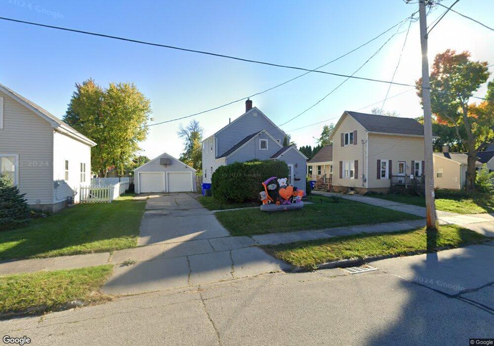 925 W Brewster St, Appleton, WI 54914 - photo 1