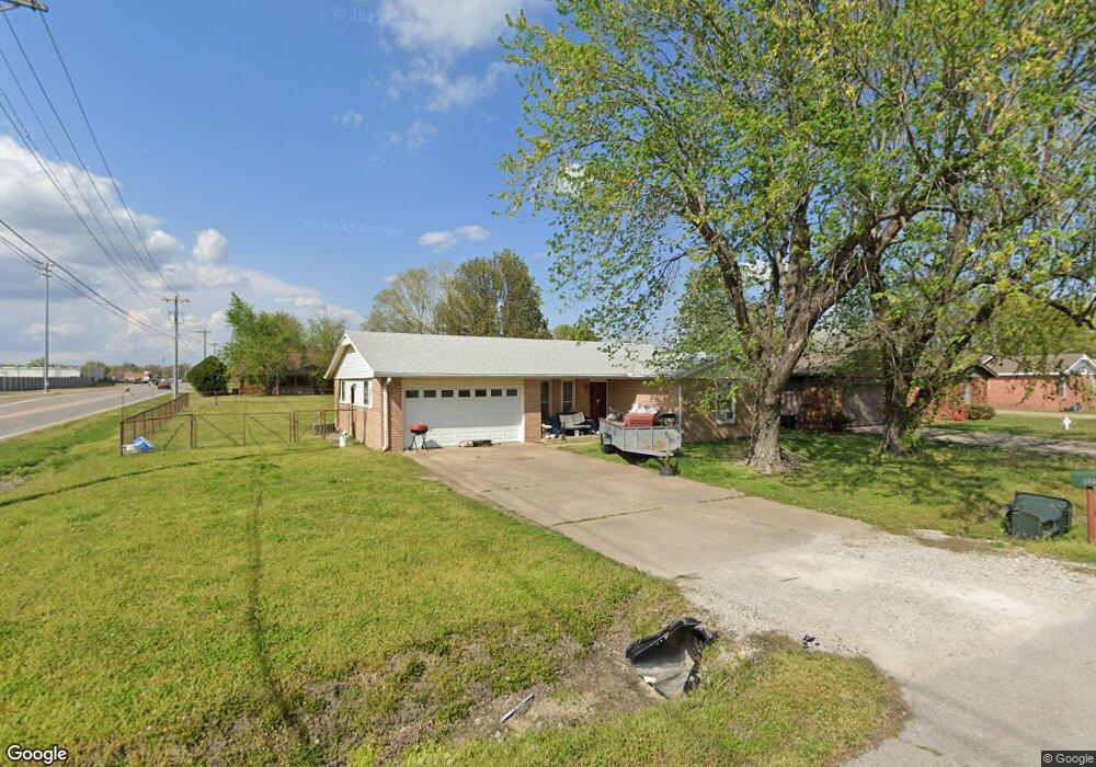 828 W 6th St, Skiatook, OK 74070 - photo 1